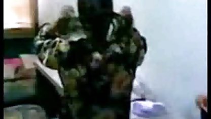 Tipul se joacă cu o păpușă plină de viață flexibilă, poze pizde xxx cu o păsărică păroasă