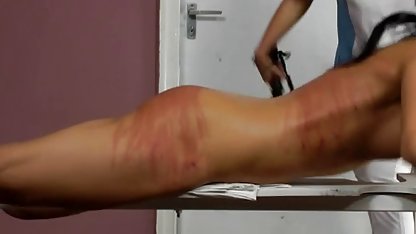 Tipul vedete poze xxx care venea acasă tare și-a futut prietena și sperma în gură