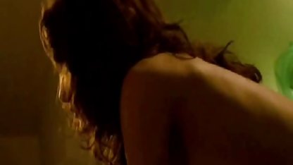 Bruneta prezintă sex dur și poze xxz se masturbează