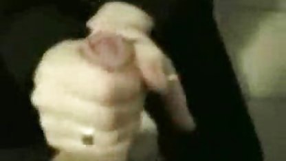 În toaletă, blonda dă muie andra maruta poze xxx și linge anusul angajatului