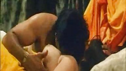 Samantha se lăsă legată și lingea poze puli sculate picioarele amantei