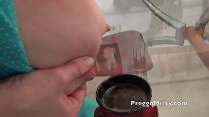 Doamna cu sanii foarte mari suge la castingul poze femei paroase porno