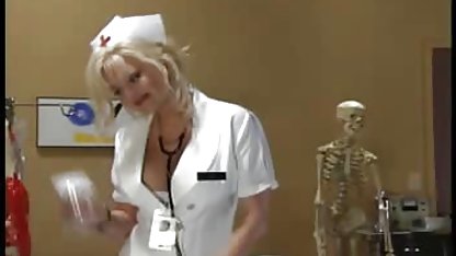 Skinny Marina filmeadulti poze oferă o muie dulce unui prieten
