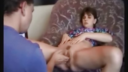 Urlătoarea asiatică sare filme poze xxx în fund