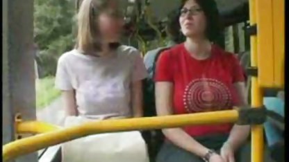 Mama pricepută și-a adus fiul poze nud romance la orgasm cu muie