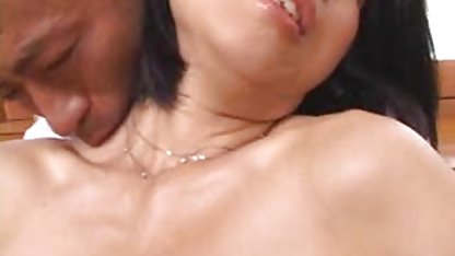 Asiană lesbiană îi mângâie poze fete xxx frenetic pianista prietenei