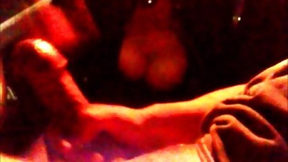 O studentă în vârstă xnxx poze de 18 ani își bagă colegul de clasă în biroul profesorului