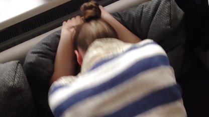 O femeie germană a legat o femeie nefericită și o batjocorește poze pizde bune